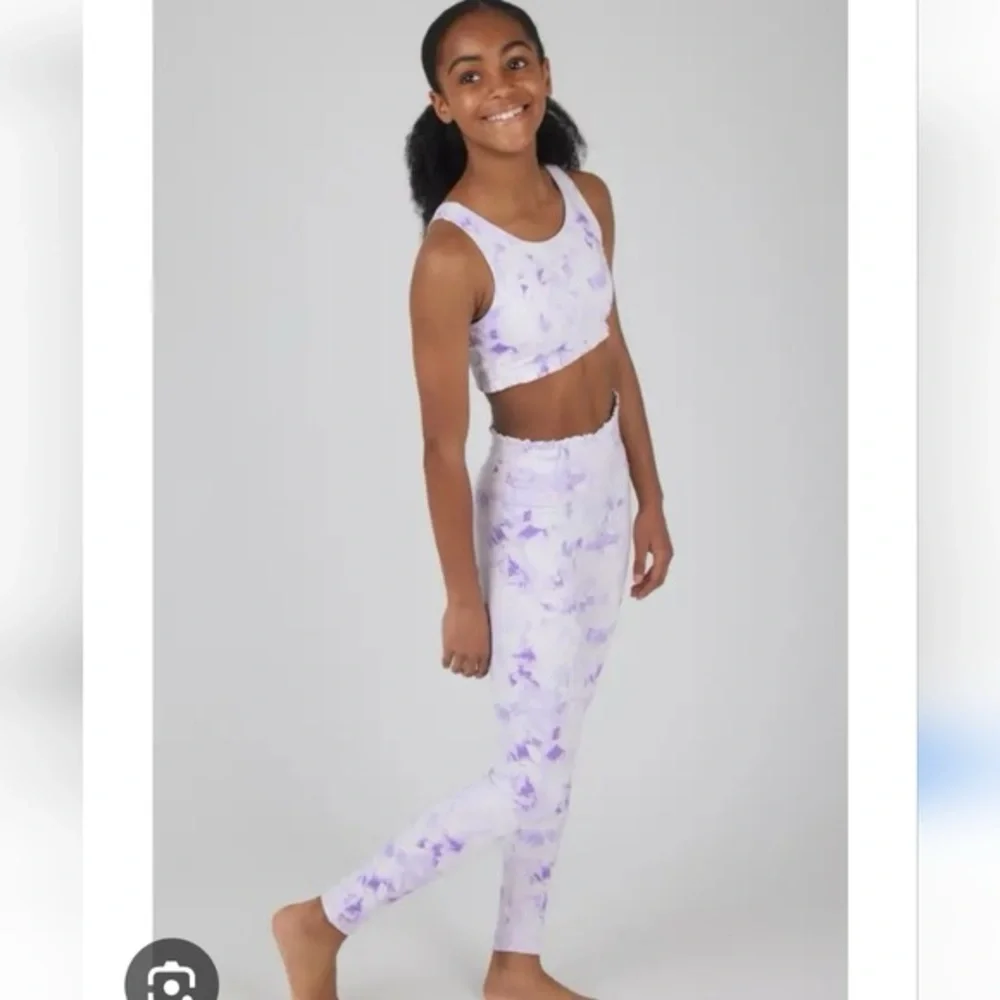 Yogalicious NWOT Sports Bra & Leggings Set M (10)